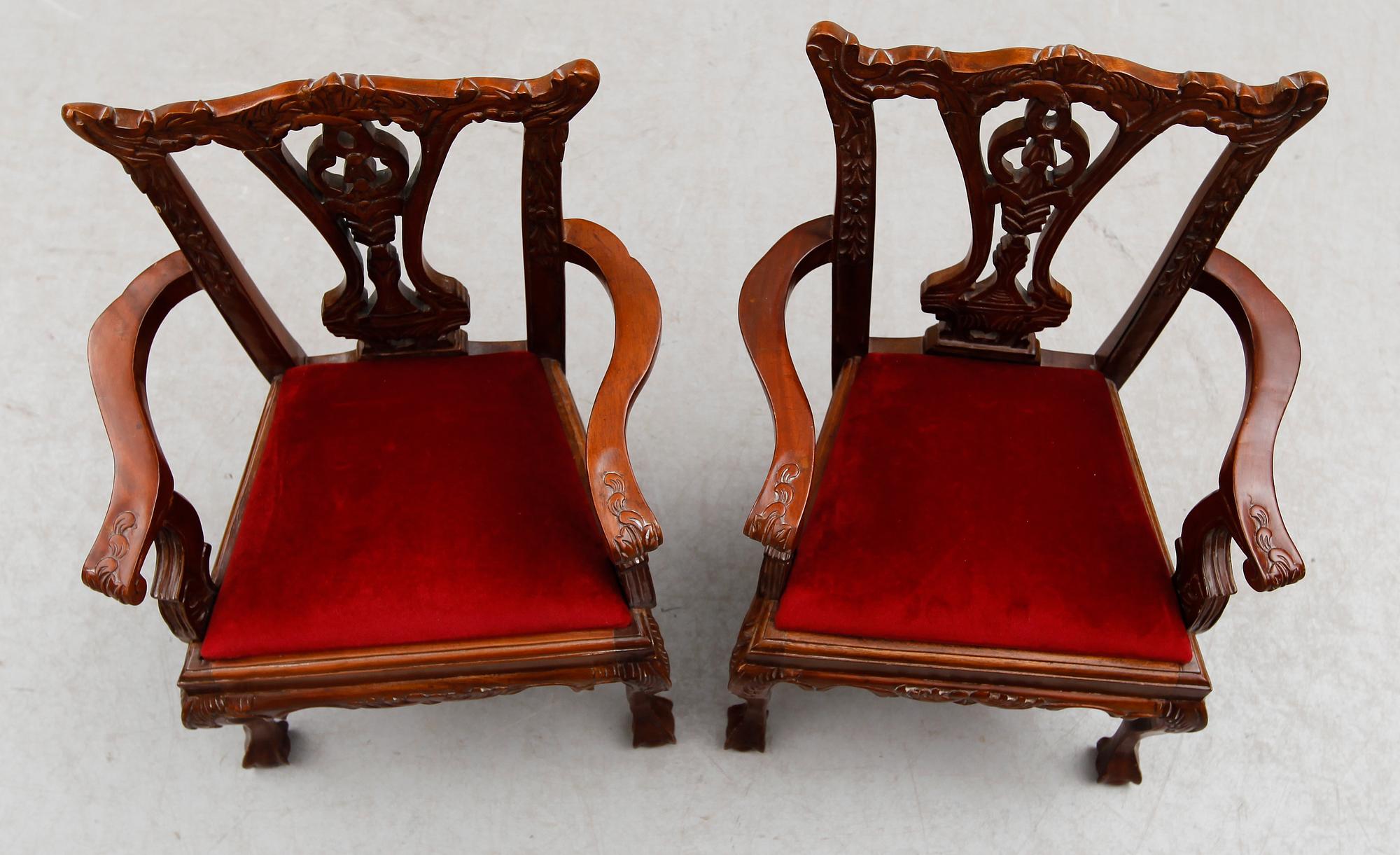 BARNSTOLAR, 1 par, karmmodell, chippendalestil, 1900-talets mitt.