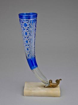 RYTHONVAS, böhmiskt glas, 1800/1900-tal.