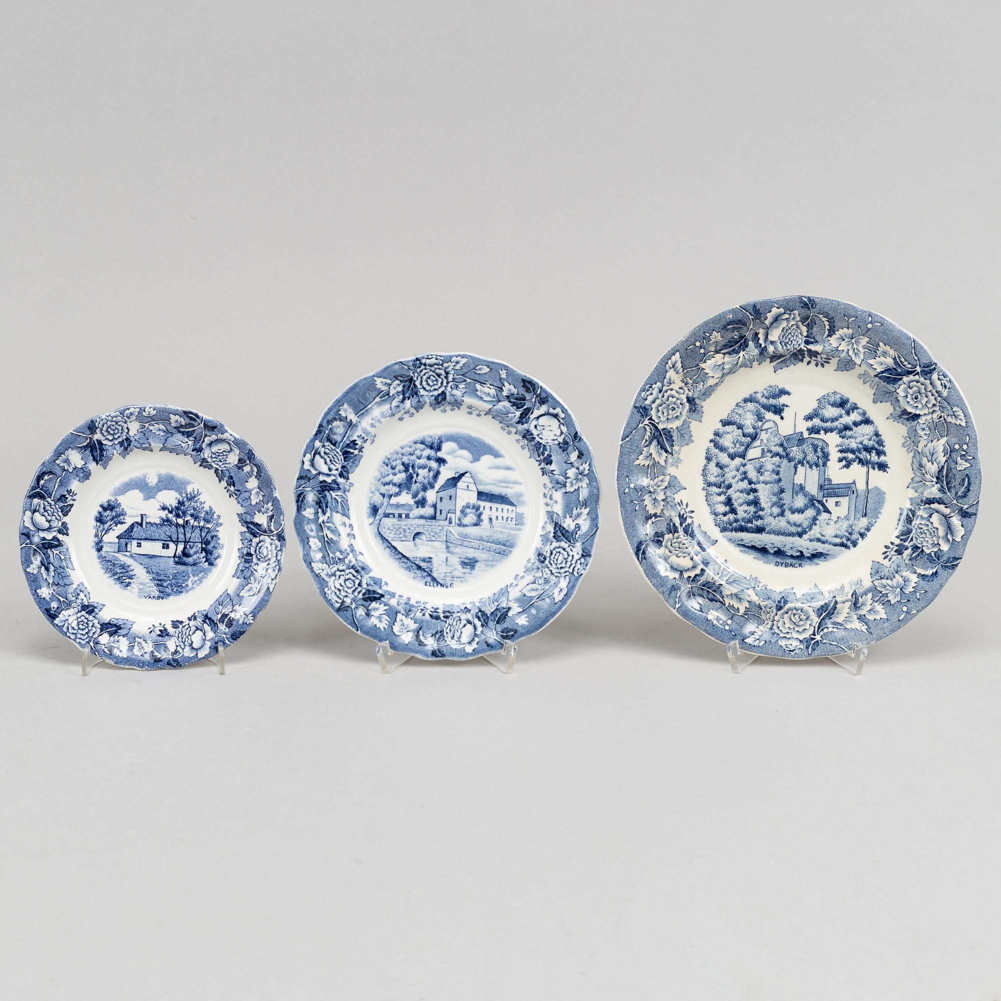 MATSERVIS, ca 100 delar, flintgods. "Skånska slott", Rörstrand.