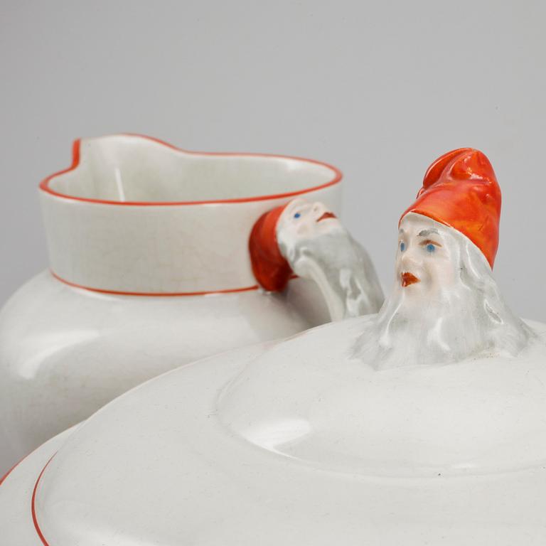 GRÖTSKÅL MED LOCK samt KANNA, porslin, Göteborg. 1900-talets första hälft.