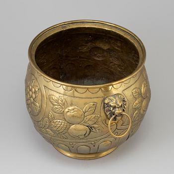 A BRASS FLOWER POT, early 19th century.