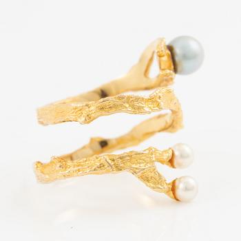 Björn Weckström, ring, Octobus, 18K gold with pearls. Lapponia 1981.