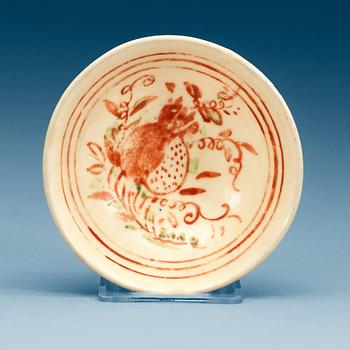 A rare red and green decorated bowl, Jin dynasty (1115-1234).