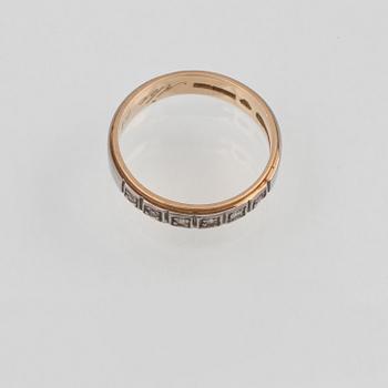RING, 18K guld med 6 åttkantslipade diamanter, Ceson, Göteborg, 1960. Vikt 3,7 gram.