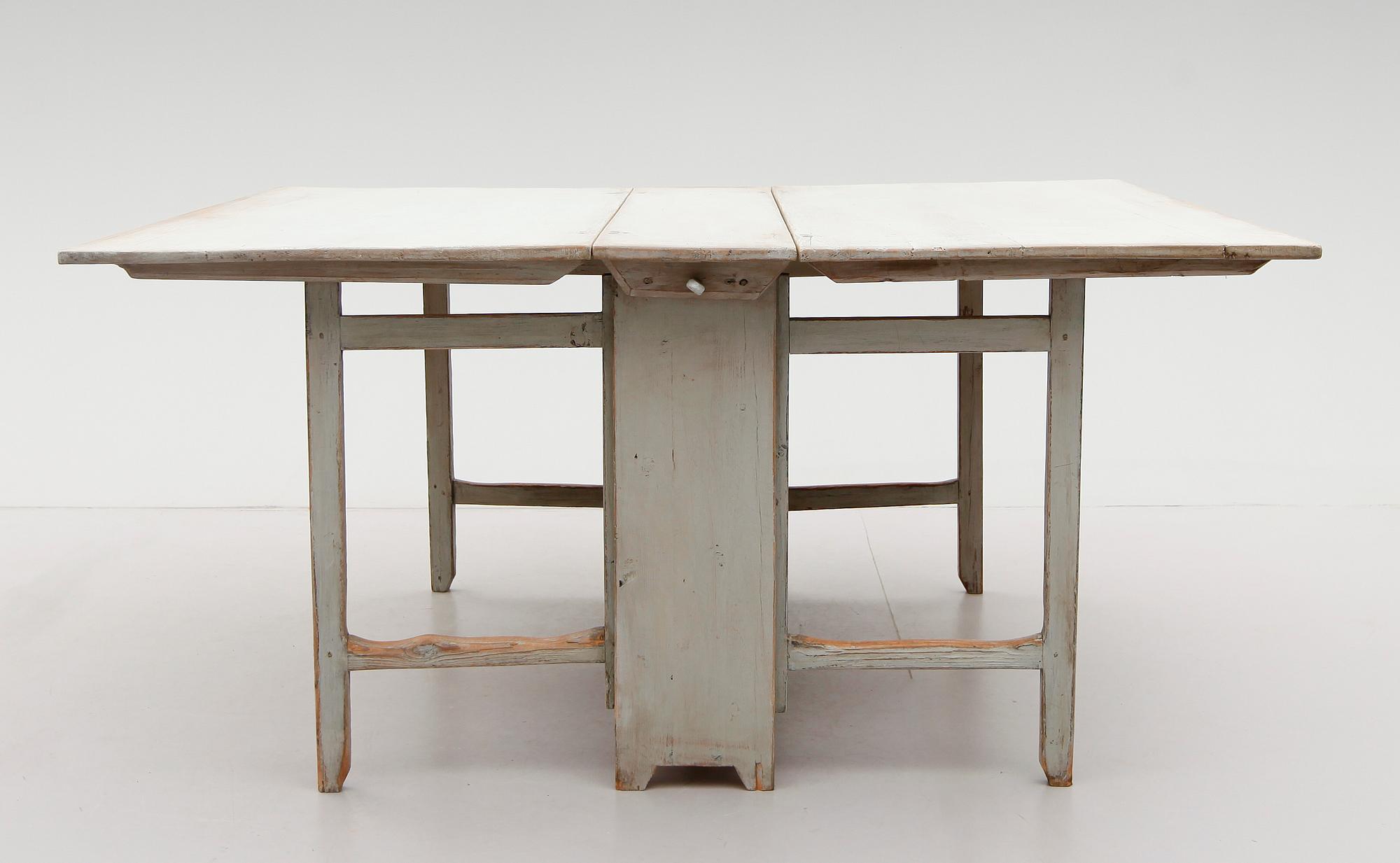 SLAGBORD, 1800-talets första hälft.