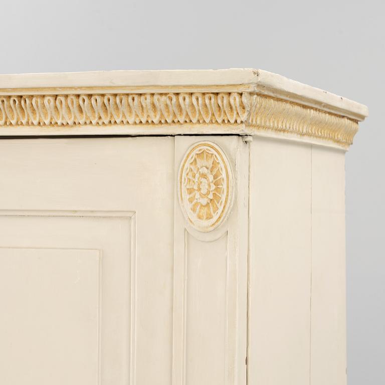 Skåp, 1800-talets början.