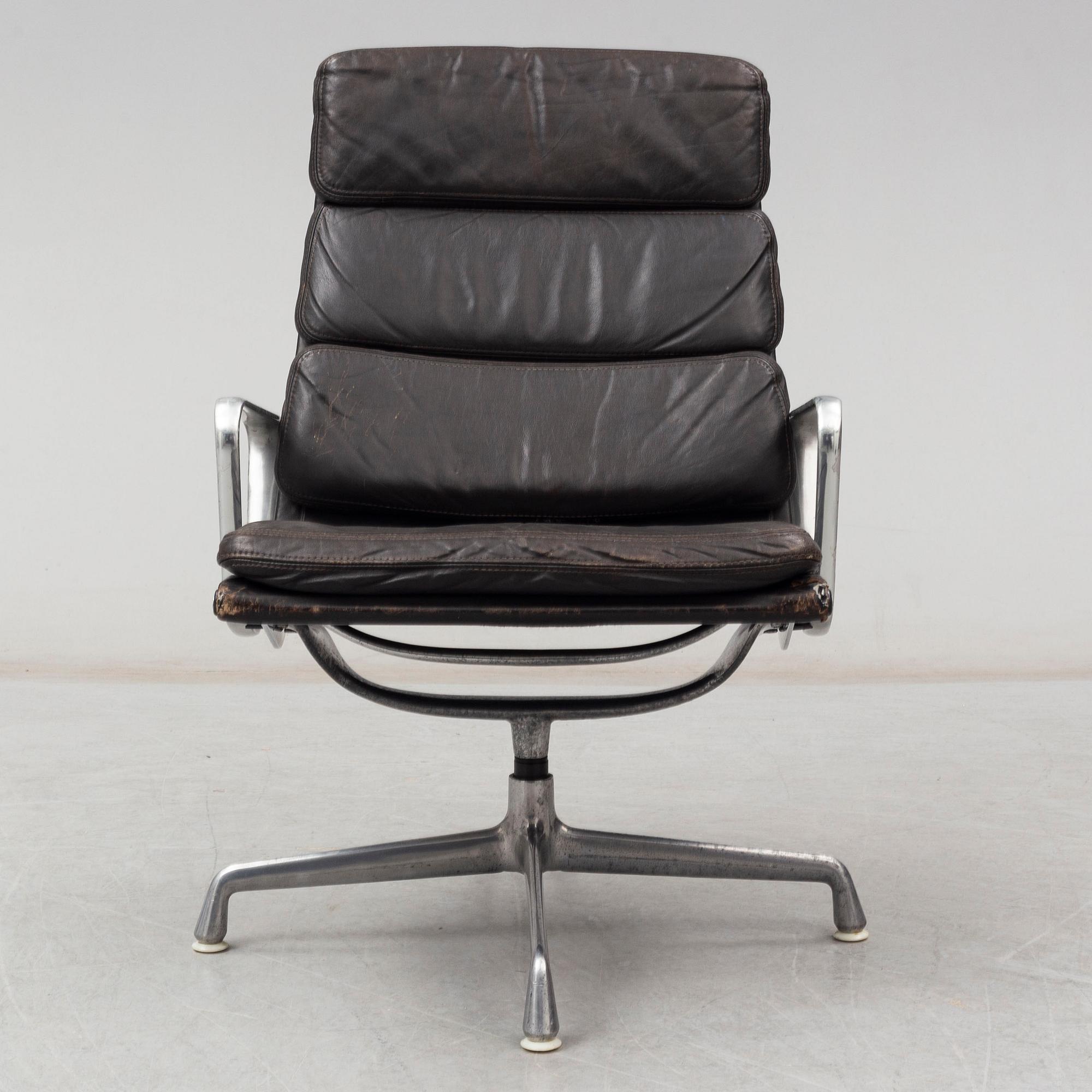 A second half of the 20th century chair by Charles & Ray Eames, no 938-139, Herman Miller.