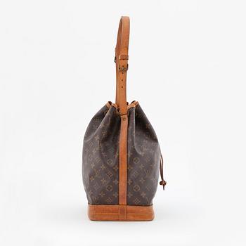 LOUIS VUITTON, a Monogram canvas "Noé" shoulder bag.