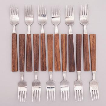 BERTEL GARDBERG, A 25-piece set of 'Triennale' cutlery, manufactured by Fiskars. Designed in 1956-57.