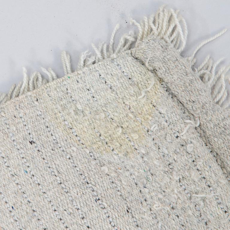 AAPPO HÄRKÖNEN, ryijy, "Satumetsä", 1950/60-luku.