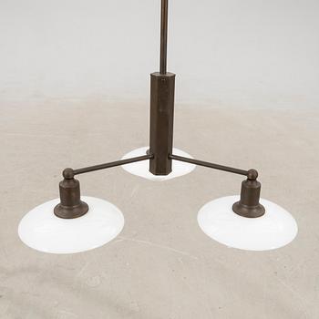 Poul Henningsen, taklampa  "PH 2/1", Louis Poulsen, Danmark.