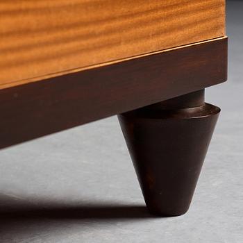 Axel Einar Hjorth, skåp "O.K", Nordiska Kompaniet 1938.