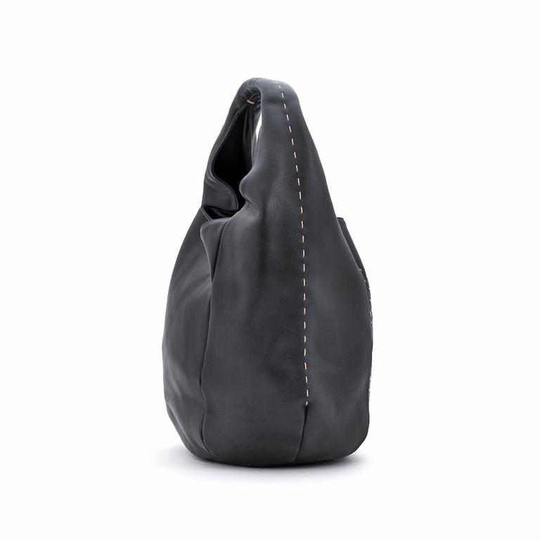 BURBERRY, a dark blue shoulder bag.