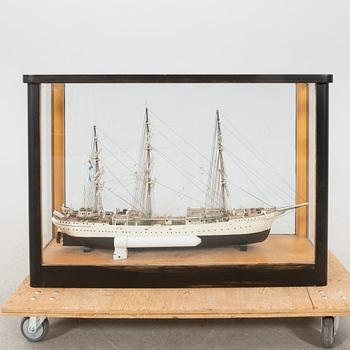 A ships model of frigate Suomen Joutsen 20th century.