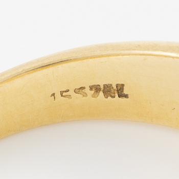 Ring, 18K gold with coral and octagon-cut diamonds.