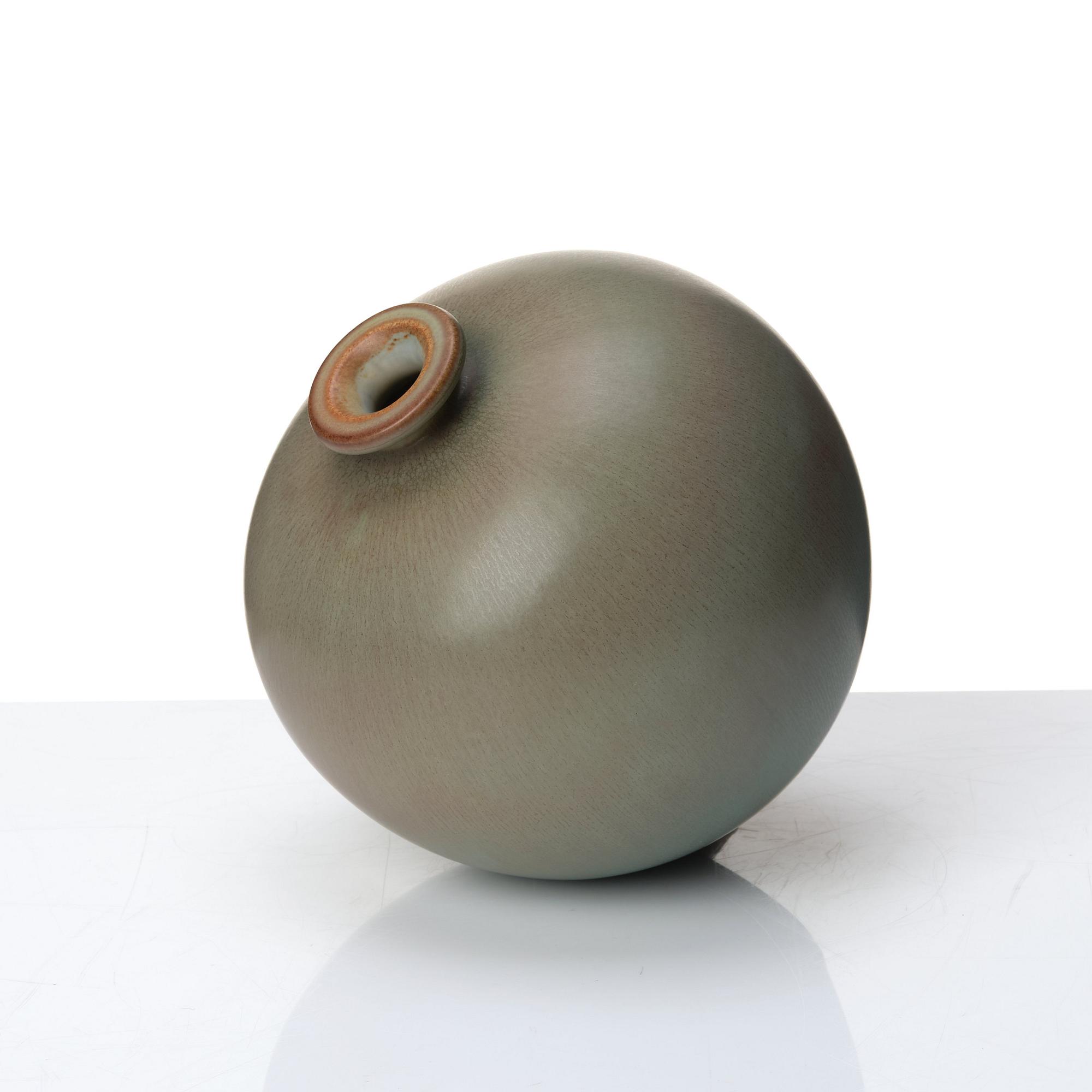 Berndt Friberg, a stoneware vase, Gustavsberg studio, Sweden 1968.
