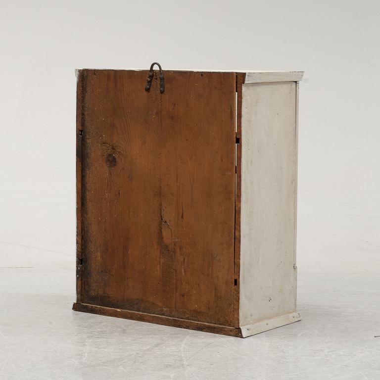 Vitrinskåp, vägghängt, 1800-talets slut.