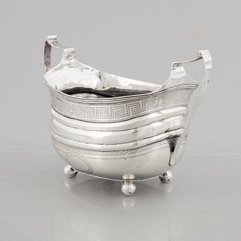 Walter Morisse & Son, skål med hänklar, silver, London, England 1885.