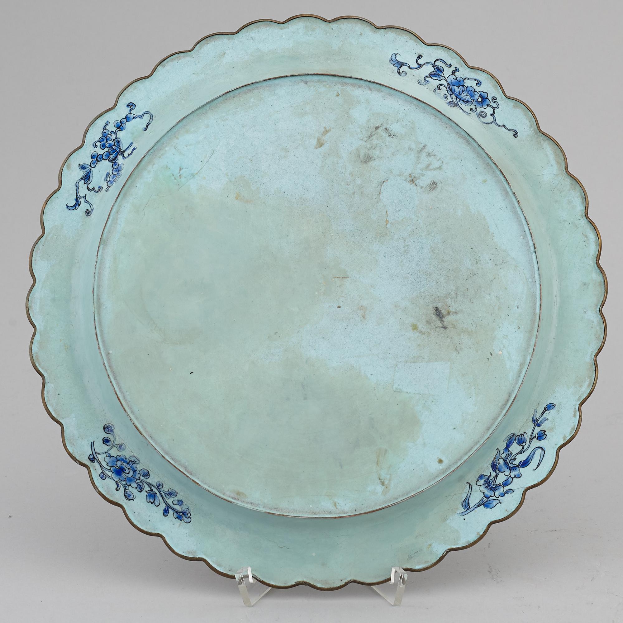 A group of four Chinese objects, Qing dynasty and China, 19th and 20th century.