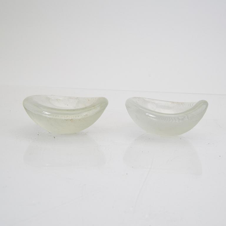 Tapio Wirkkala, a set of two signed "Lehti" glass bowls from iittala.