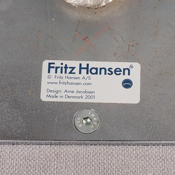 Arne Jacobsen, a "Swan" armchair, Fritz Hansen, Denmark, 2001.