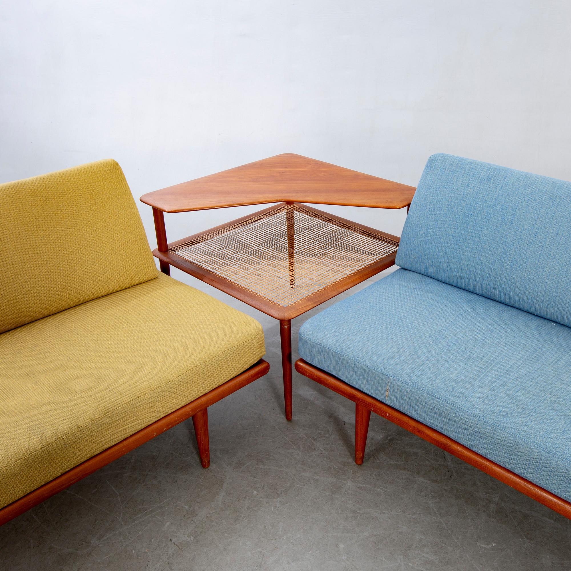 Peter Hvidt & Orla Mølgaard Nielsen,.