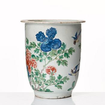 A famille verte vase, Qing dynasty, Kangxi (1662-1722).