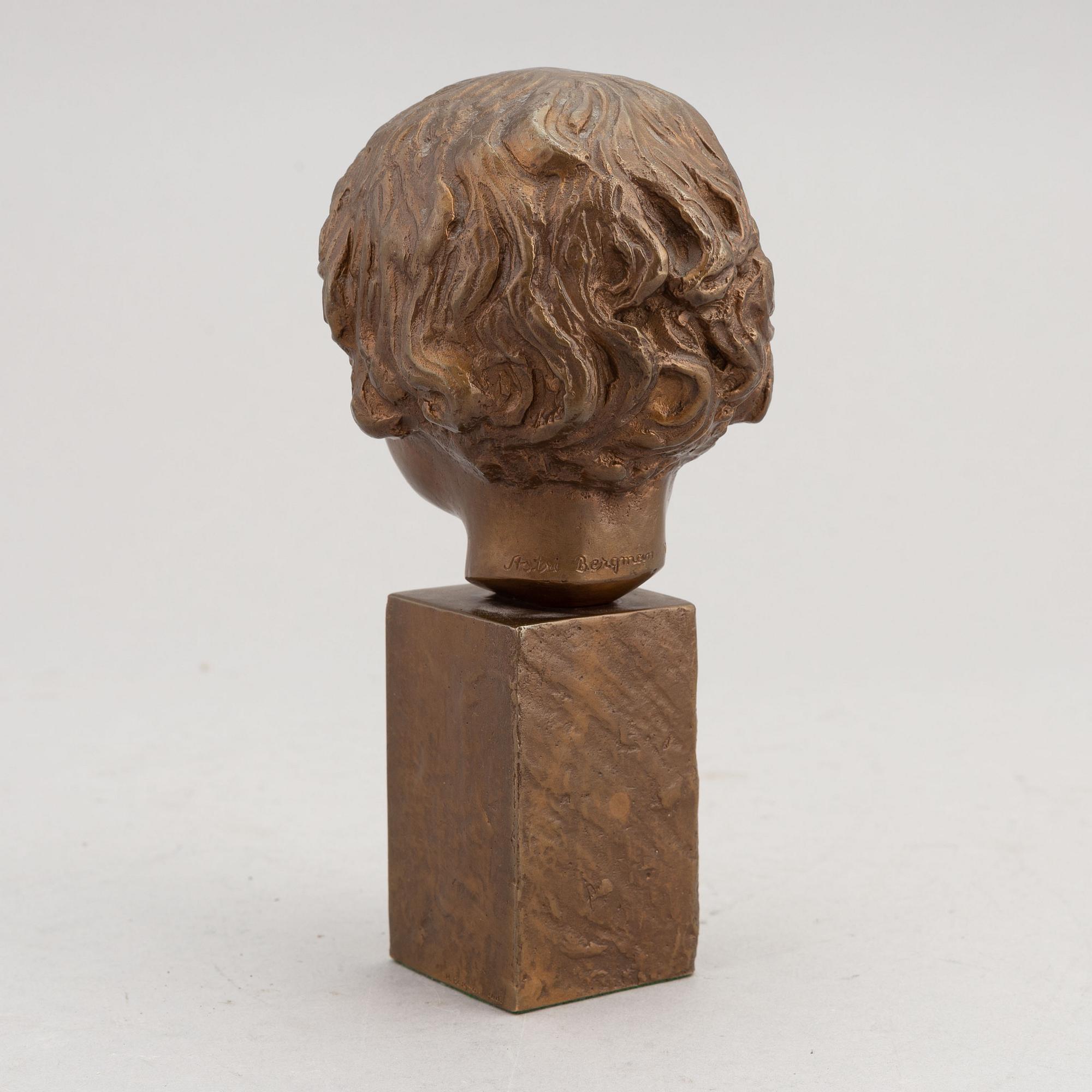 Astri Bergman-Taube, skulptur, brons, signerad.