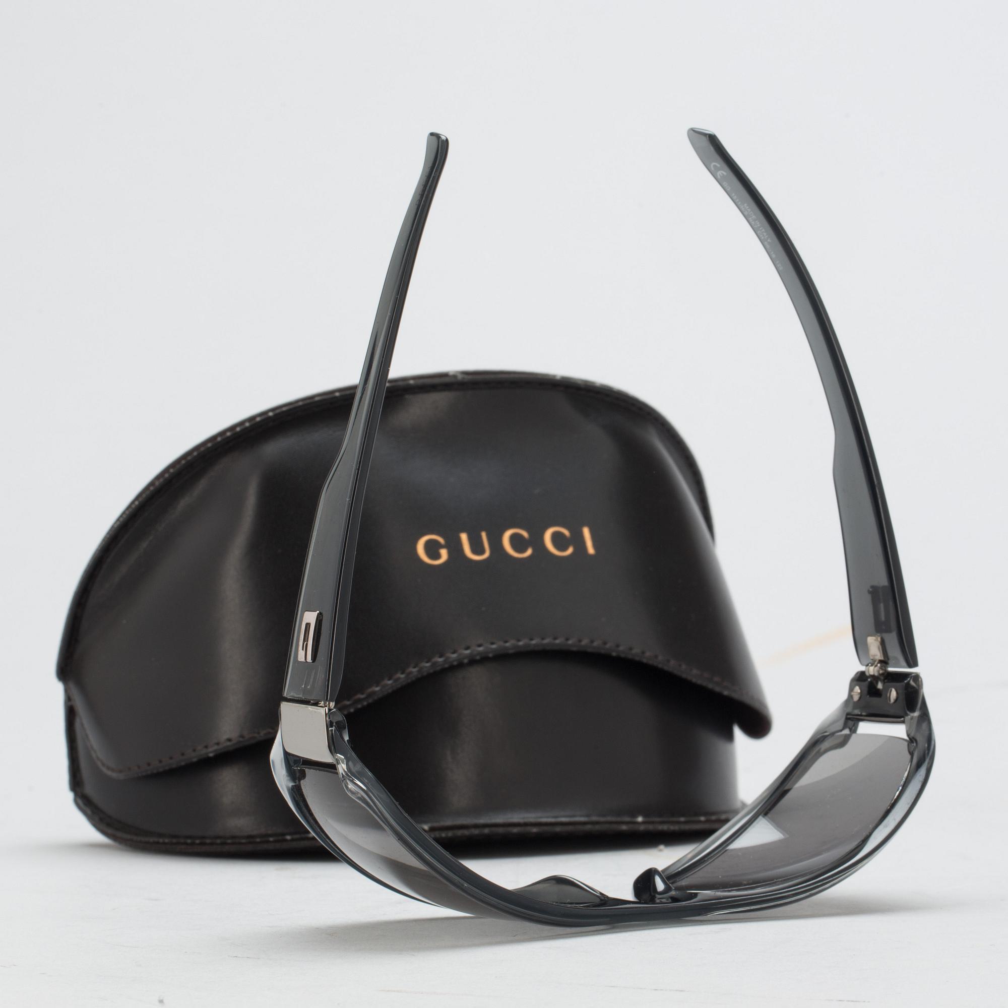 SOLGLASÖGON, Gucci.