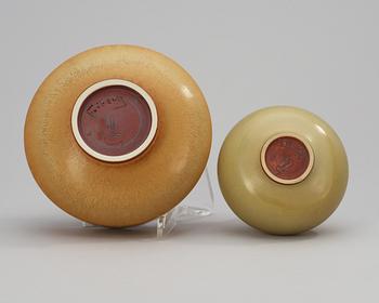 A Berndt Friberg stoneware vase and a bowl, Gustavsbergs Studio 1960 and 1967.