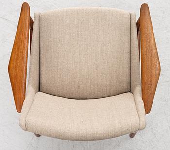 Arne Vodder, a pair of armchairs, model No. 810, Slagelse Møbelvaerk A/S, Denmark, mid-20th Century.