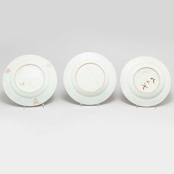 Five export porcelain plates, Qing dynasty, Qianlong (1736-95).