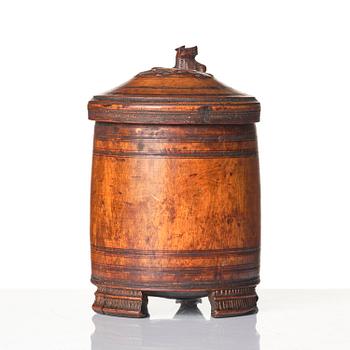 A Norwegian birch peg tankard, circa 1800.