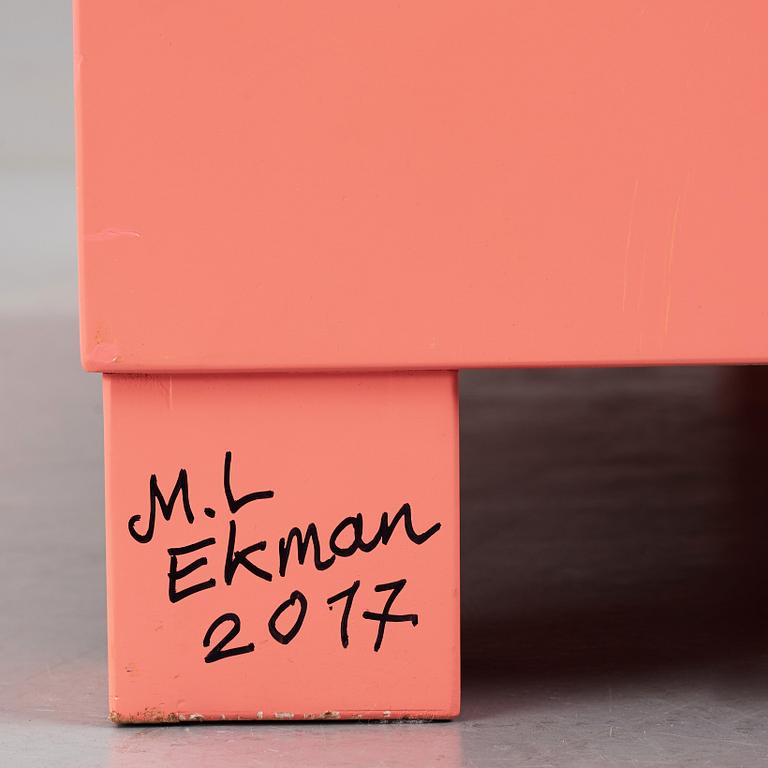 Marie-Louise Ekman, a bench/sofa, executed for the Marie-Louise Ekman exhibition at Moderna Museet, Stockholm 2017.
