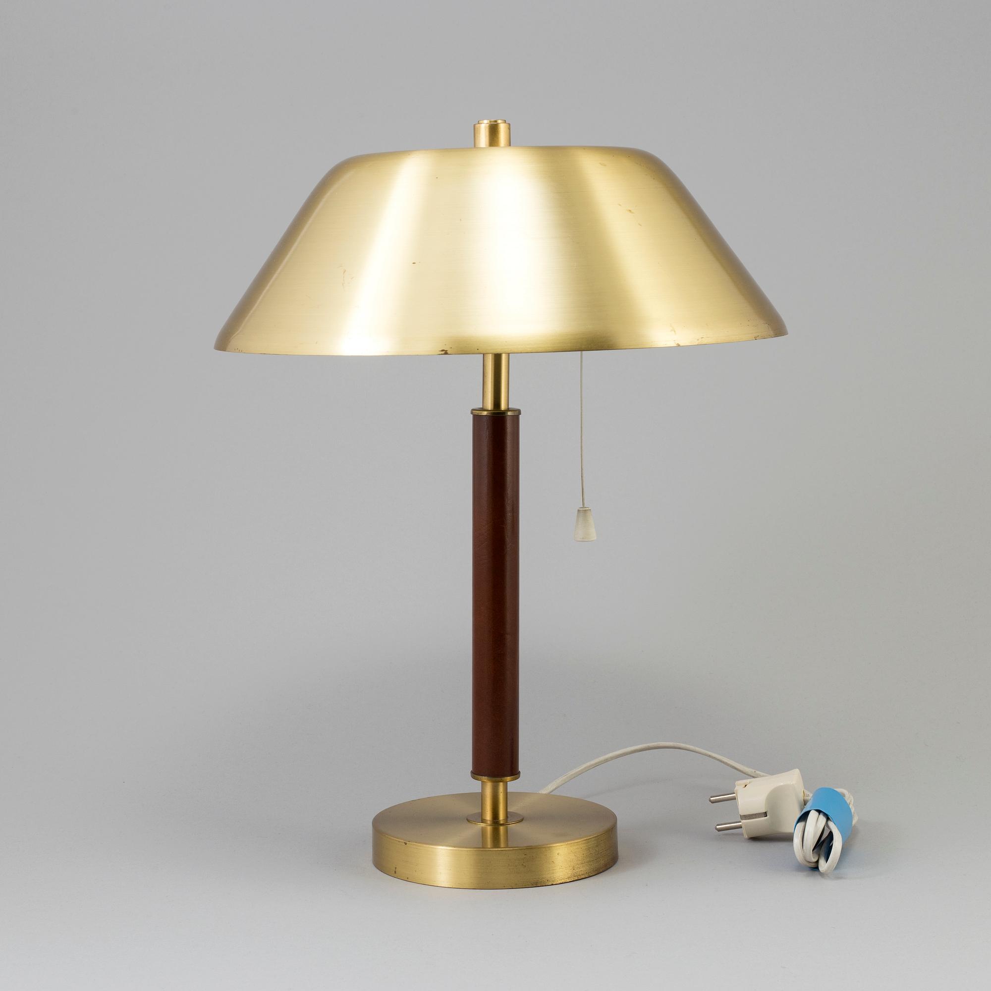 An 1950s table light from Falkenbergs Belysning.