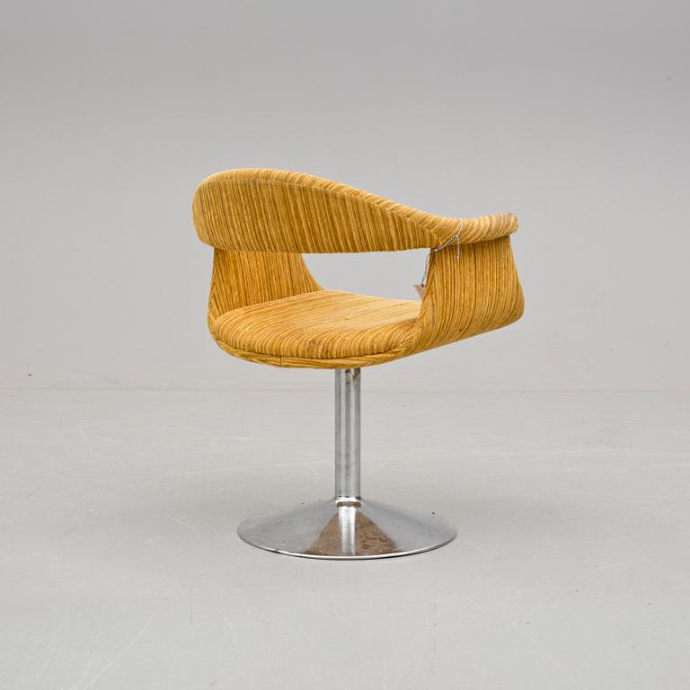 EERO AARNIO, snurrfåtölj, "Kaptensstolen", 1960-tal.