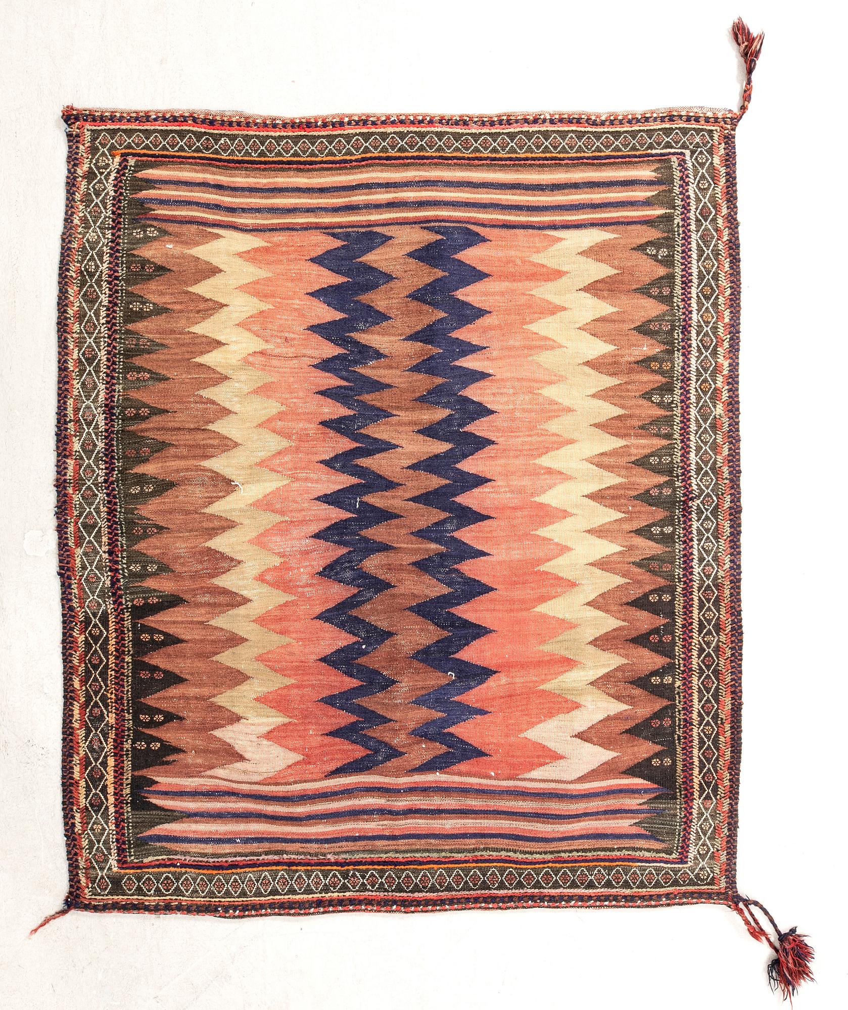 Carpet Afshar-Sinjan, Soffreh old 131x119 cm.