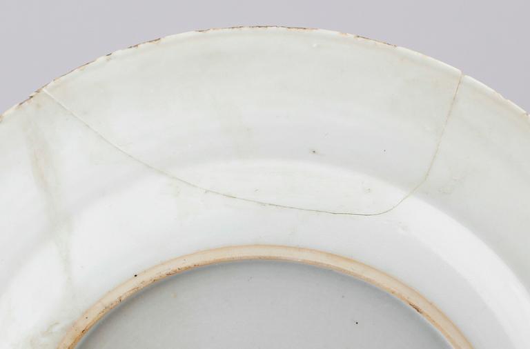 TALLRIKAR, 5 st, porslin, Kina, Qianlong 1736-1795.