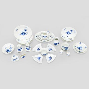 Royal Copenhagen, Service, 31 pcs, “Blå Blomst”, Denmark.