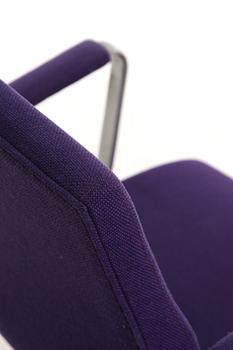 KARMSTOL, "Oxford Chair", Arne Jacobsen för Fritz Hansen, etikettmärkt.