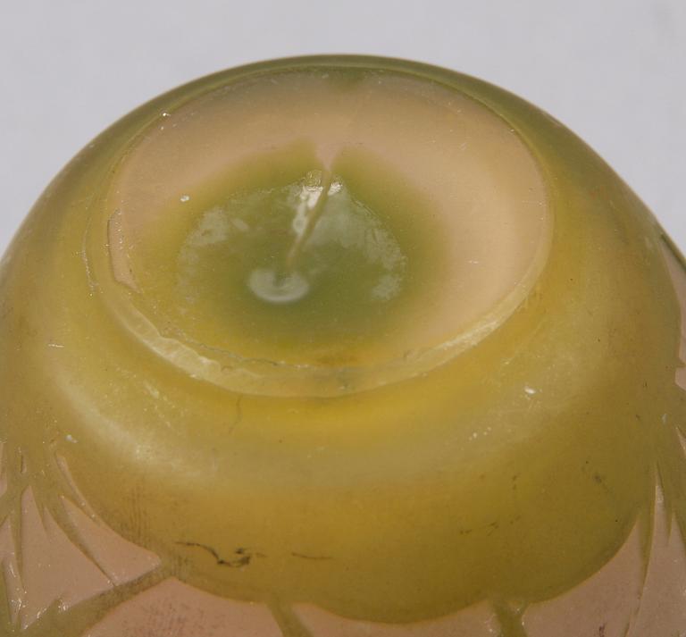 VAS, glas, Emile Gallé, jugend, 1900-talets första hälft, signerad Gallé.