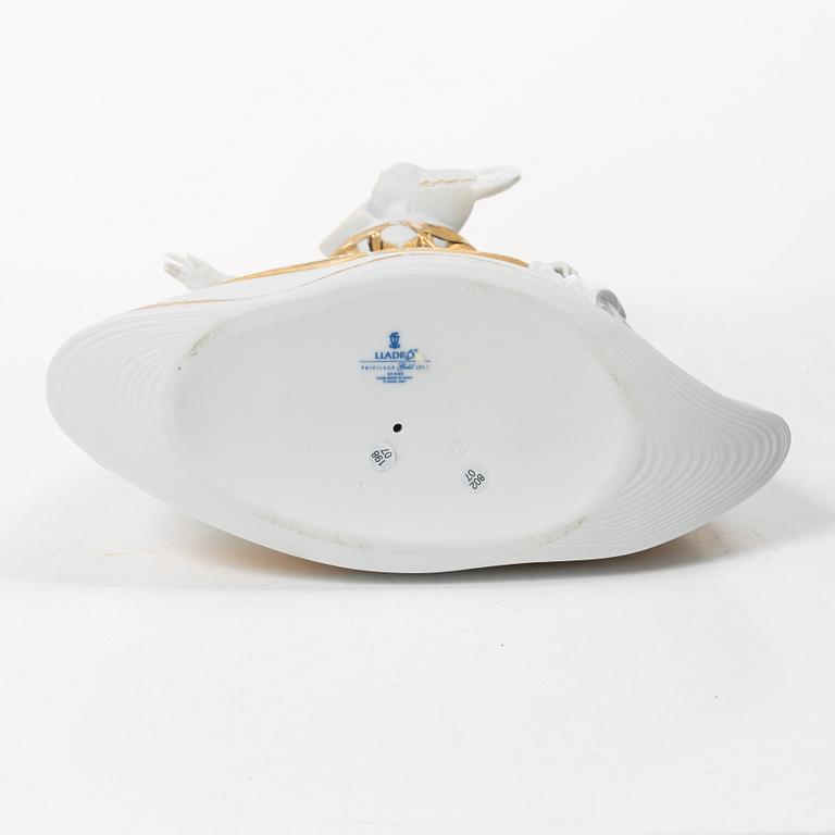 Marco Antonio Noguerón, porcelain figurine, “Utopia Menina”, model 8252, Lladró, Spain.