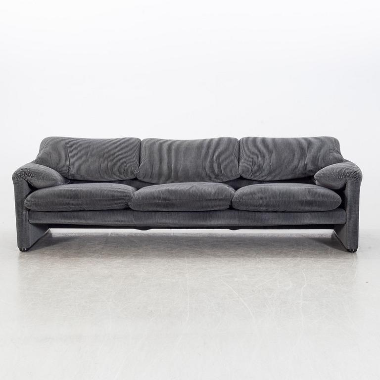 VICO MAGISTRETTI, a Maralugna sofa.