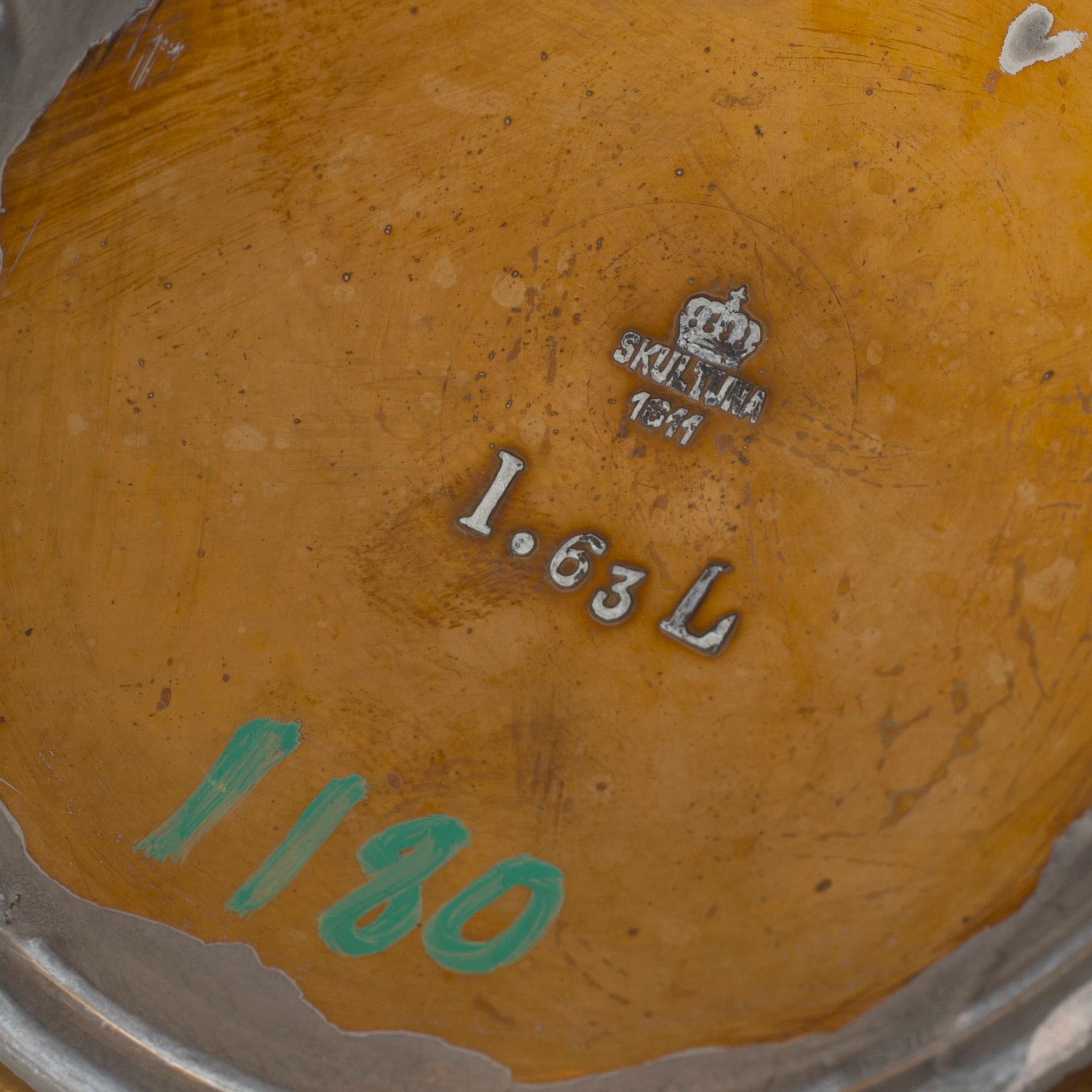 TE- och KAFFEKANNOR, 8 st, mässing och nysilver. Skultuna bruk, 1800-/1900-tal.