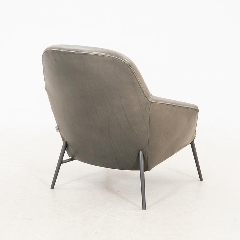 "Hug" armchair by Wendelbo, contemporary design by 365 North.