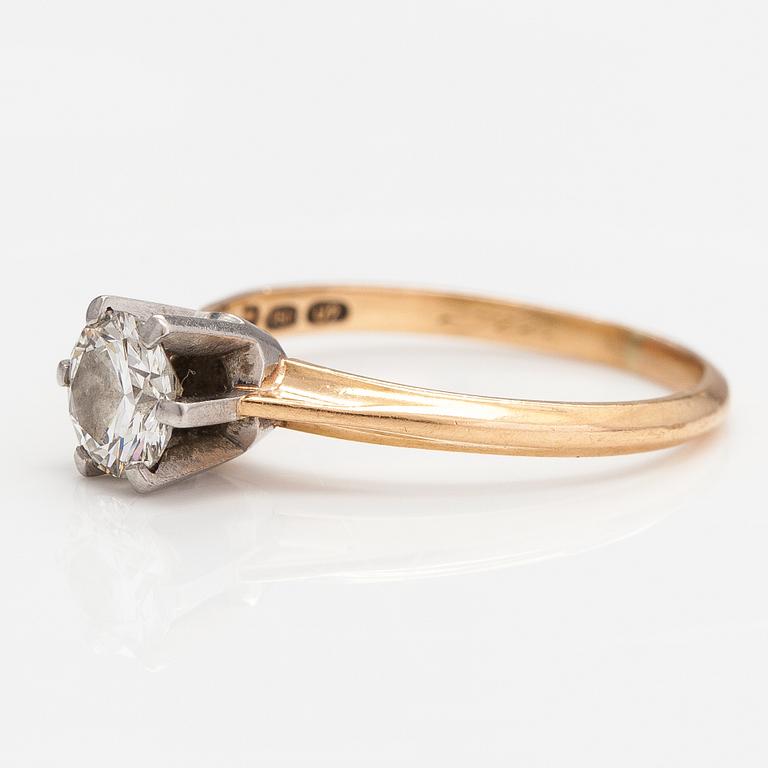 Sormus, 18K kultaa ja timantti n. 0.88 ct yht. Westerback, Helsinki 1973.