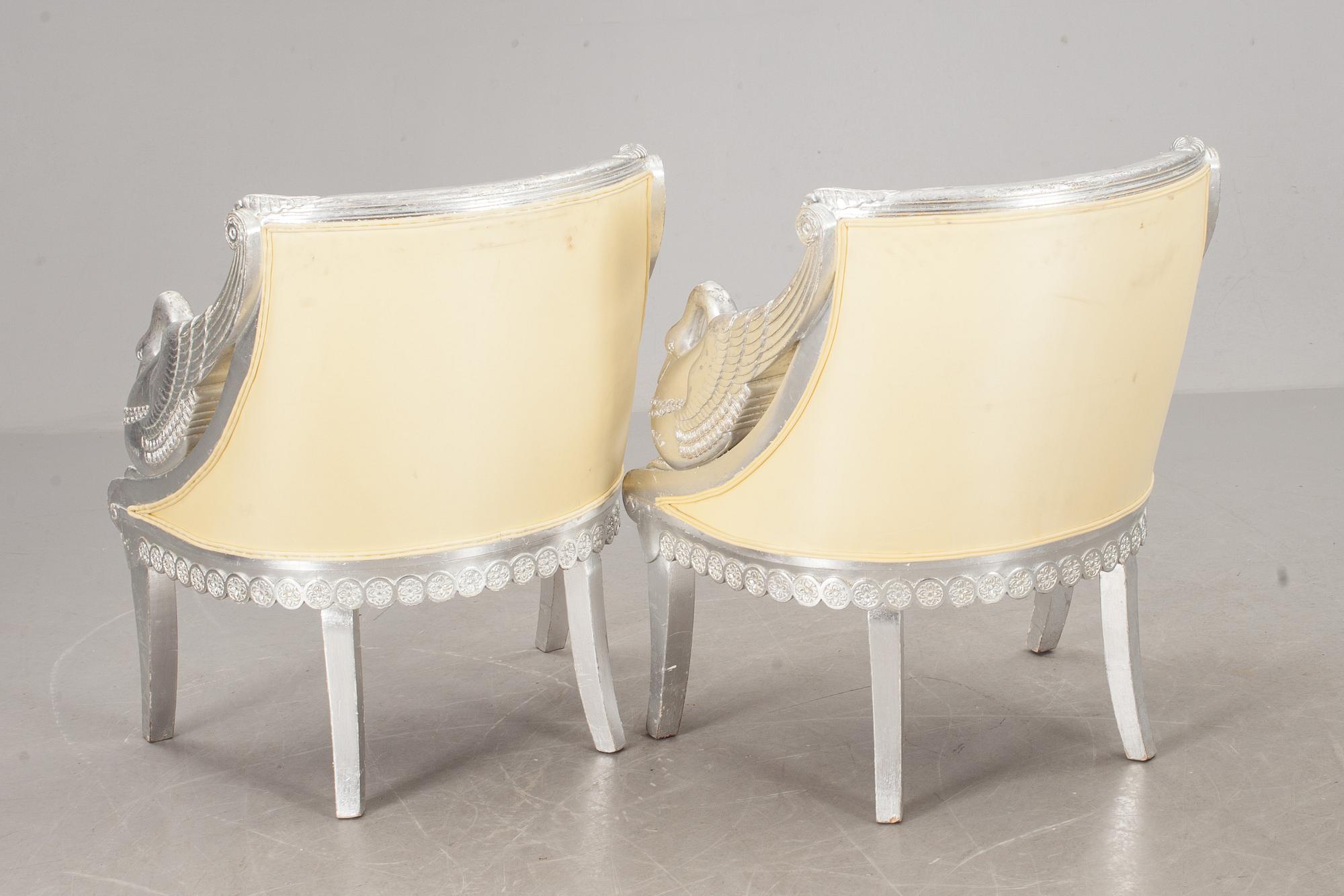 KARMSTOLAR, ett par, "Swan Chair", Philippe Starck, formgivna för Sanderson Hotel, London.