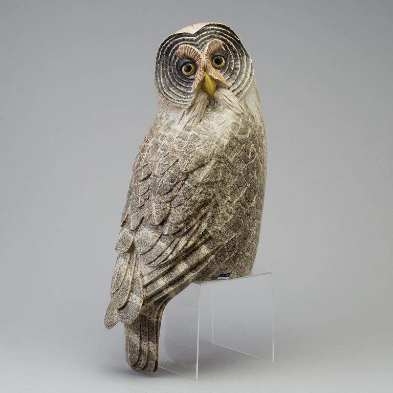 PAUL HOFF, a stoneware sculpture of a "Strix Nebulosa" owl, no 377, Gustavsberg studio, Sweden 1986.