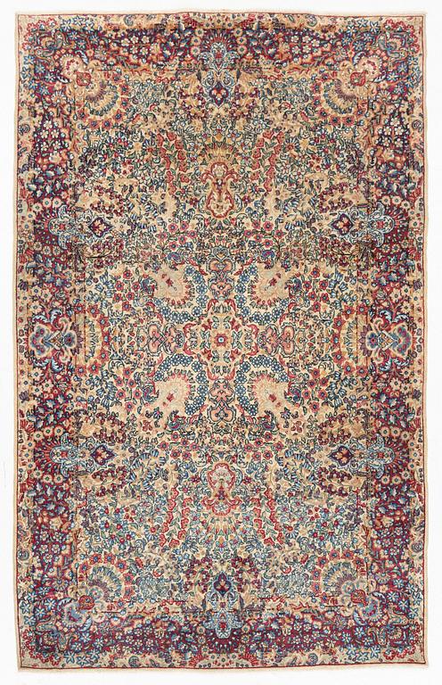 Rug, semi-antique Kerman, approximately 236 x 147 cm.