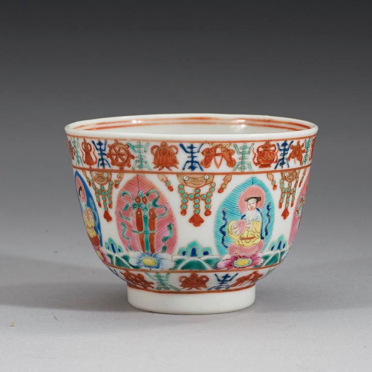 A  famille rose "Imperial wedding" cup, Qing dynasty, Daoguang (1821-50). Sealmark in red.